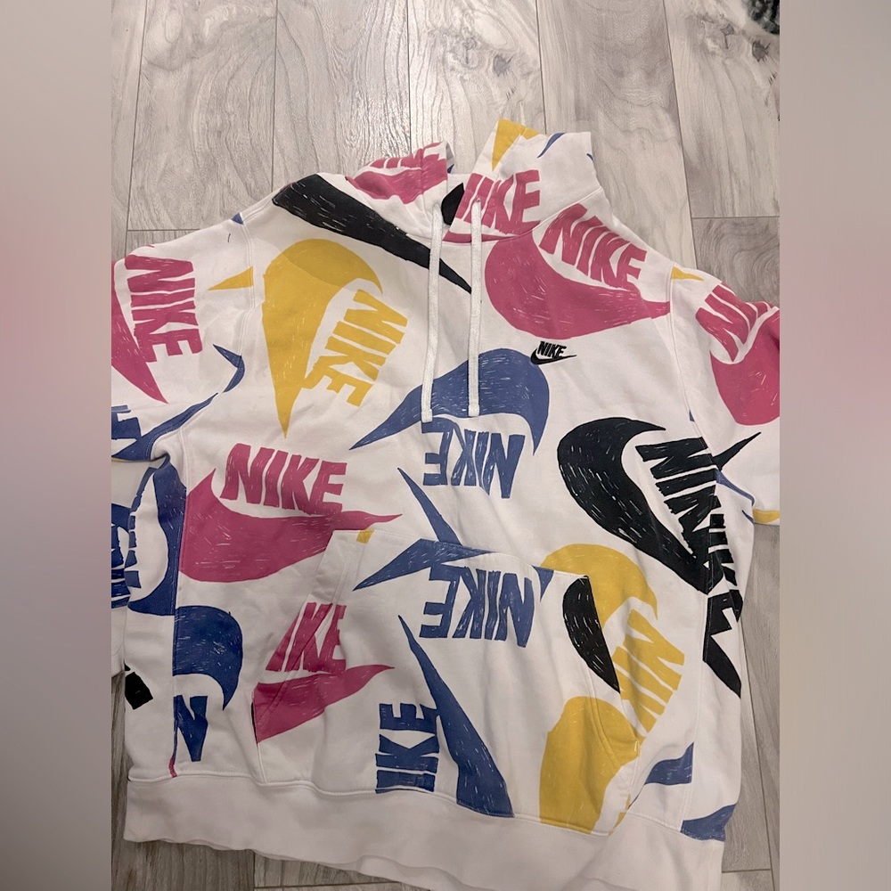 Men’s Nike hoodie